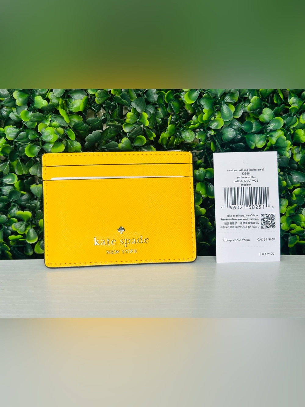 Kate Spade New York bright yellow saffiano leather card holder with silver logo - Picture 4 of 5
